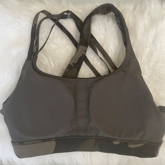 Athleta Green Camo Run Free Sports Bra, Size Small - Picture 7 of 7